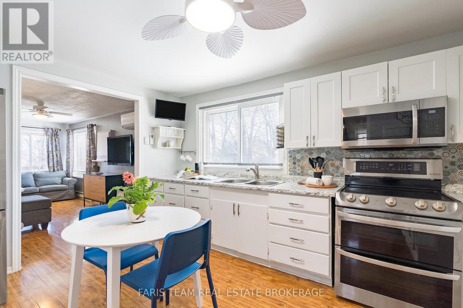 306 Ouida Street, Tay, Ontario  L0K 2C0 - Photo 5 - S13021234