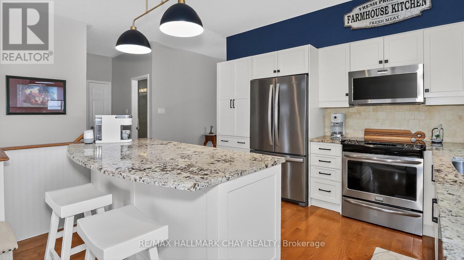 205 Country Lane, Clearview, Ontario  L0M 1S0 - Photo 6 - S13021438