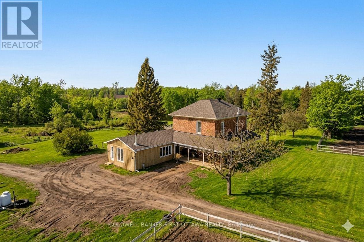 3750 BASS ROAD, Rideau Lakes, Ontario