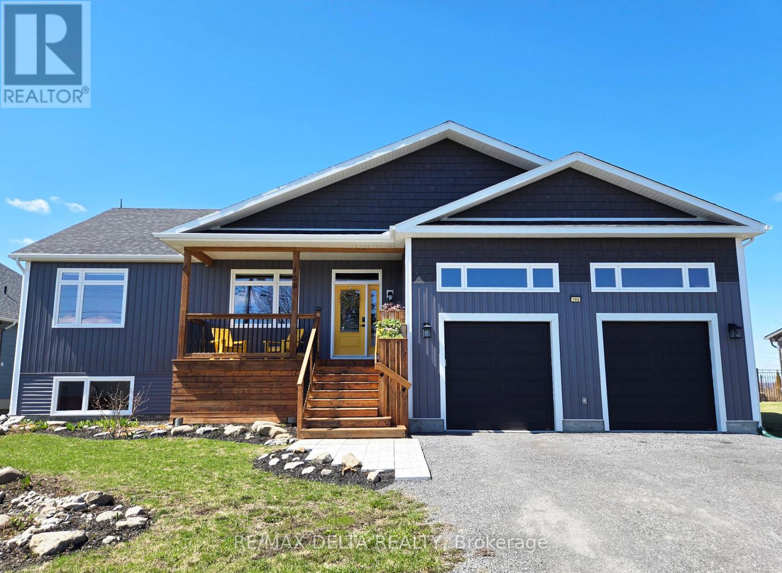 100 PENDLETON STREET, Champlain, Ontario