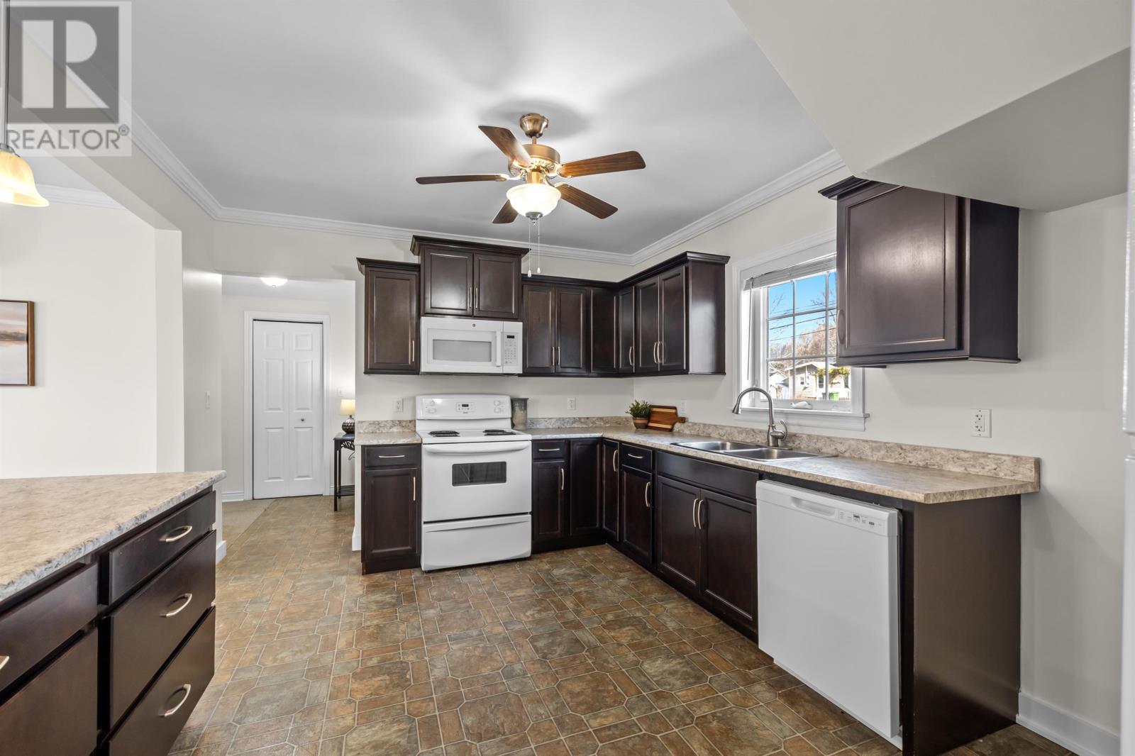 258 Duke Street, Summerside, Prince Edward Island  C1N 3S8 - Photo 14 - 202608025