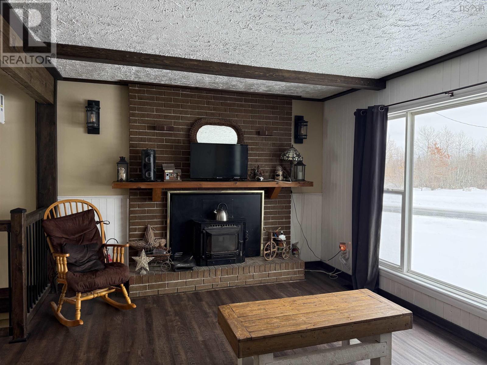 1668 Mackay Street, Westville, Nova Scotia  B0K 2A0 - Photo 4 - 202602471