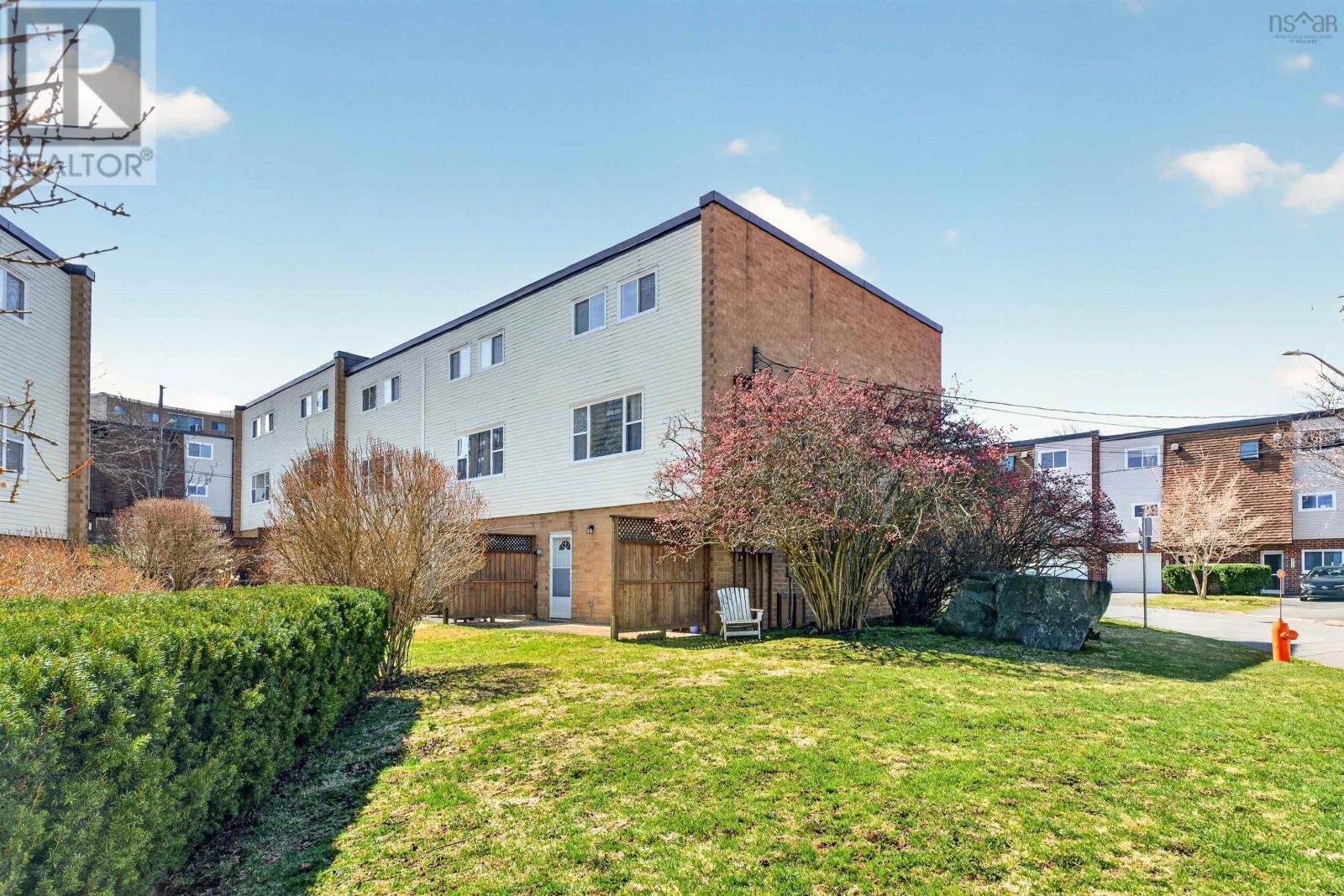 5568 Carriageway Crescent, North End, Nova Scotia  B3K 5K4 - Photo 2 - 202602571