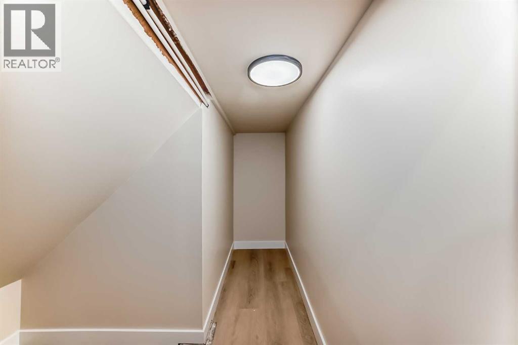 7406-7408 Hunterfield Road NW, Calgary, Alberta  T2K 4L1 - Photo 37 - A2276447