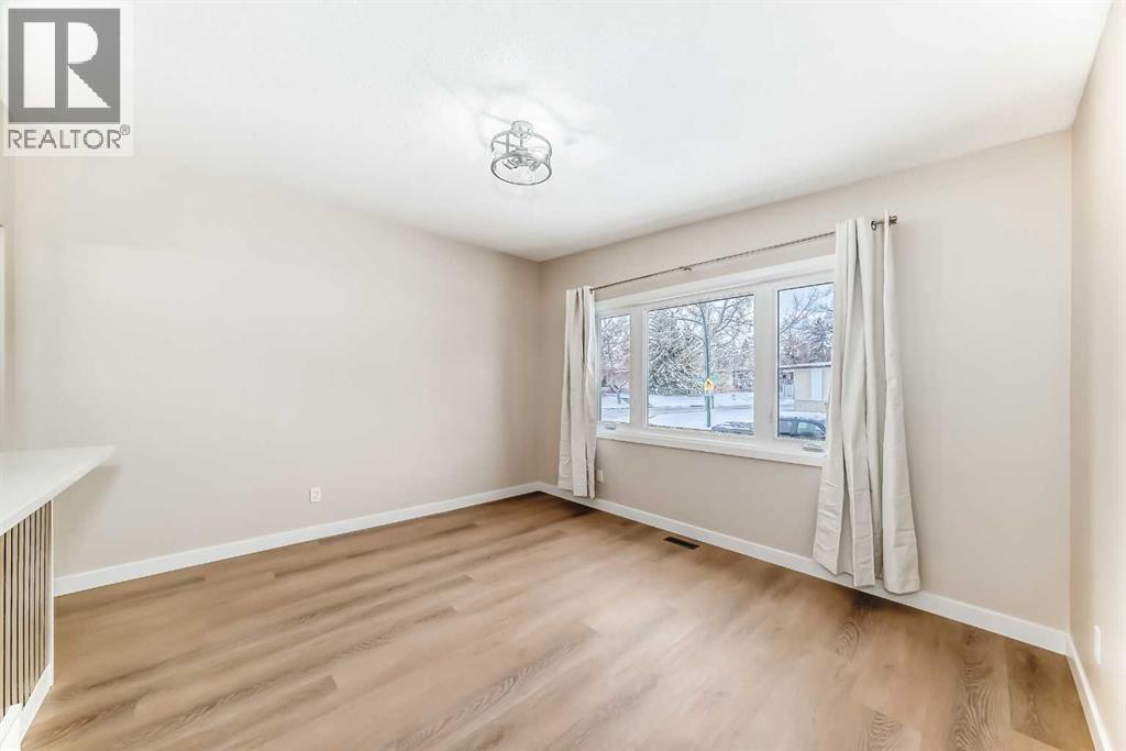 7406-7408 Hunterfield Road NW, Calgary, Alberta  T2K 4L1 - Photo 12 - A2276447