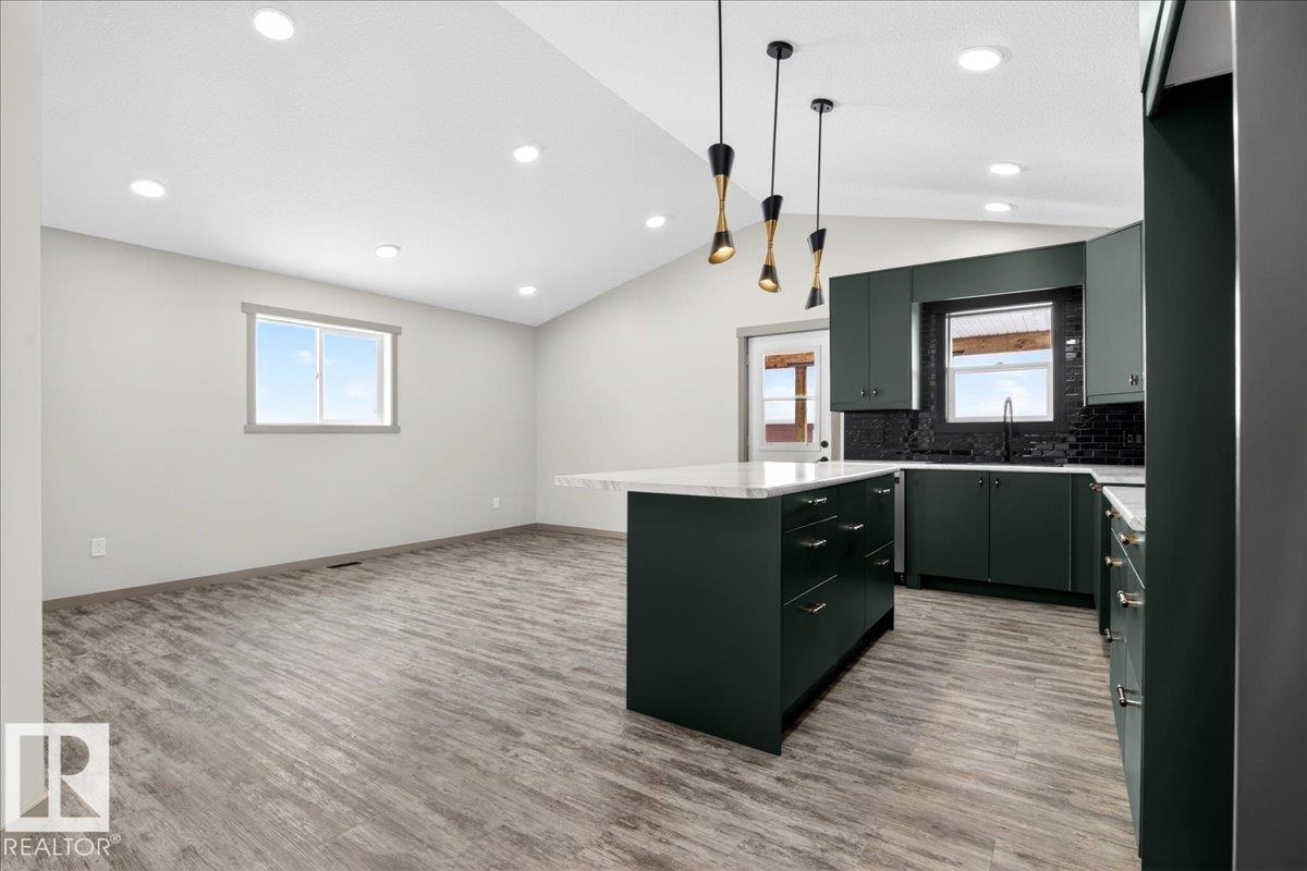 27 Whitetail Cv, Mundare, Alberta  T0B 3H0 - Photo 5 - E4483245