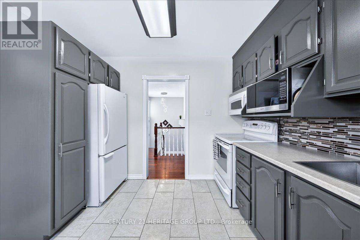 130 Rangoon Road, Toronto, Ontario  M9C 4P2 - Photo 14 - W13021198