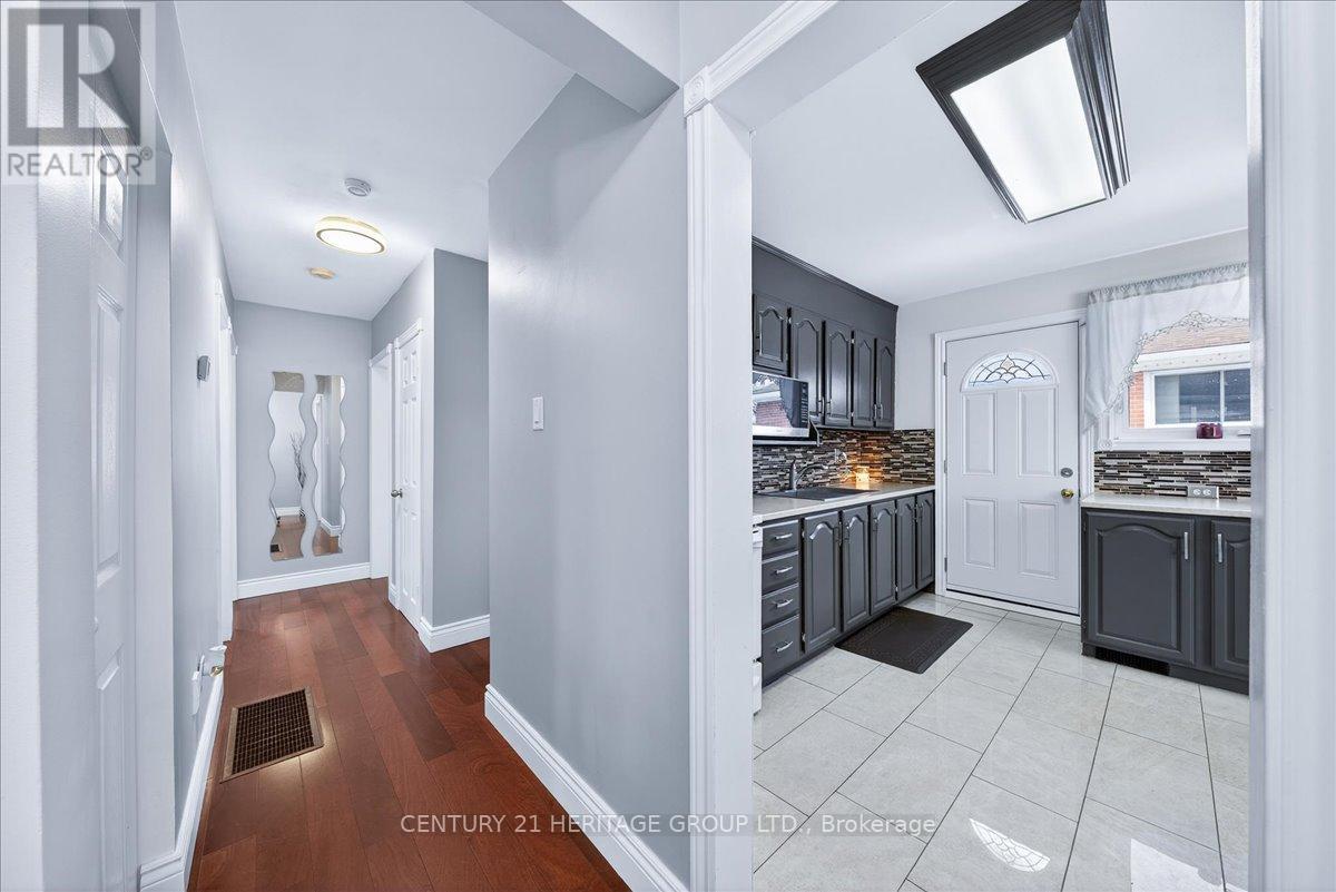 130 Rangoon Road, Toronto, Ontario  M9C 4P2 - Photo 16 - W13021198