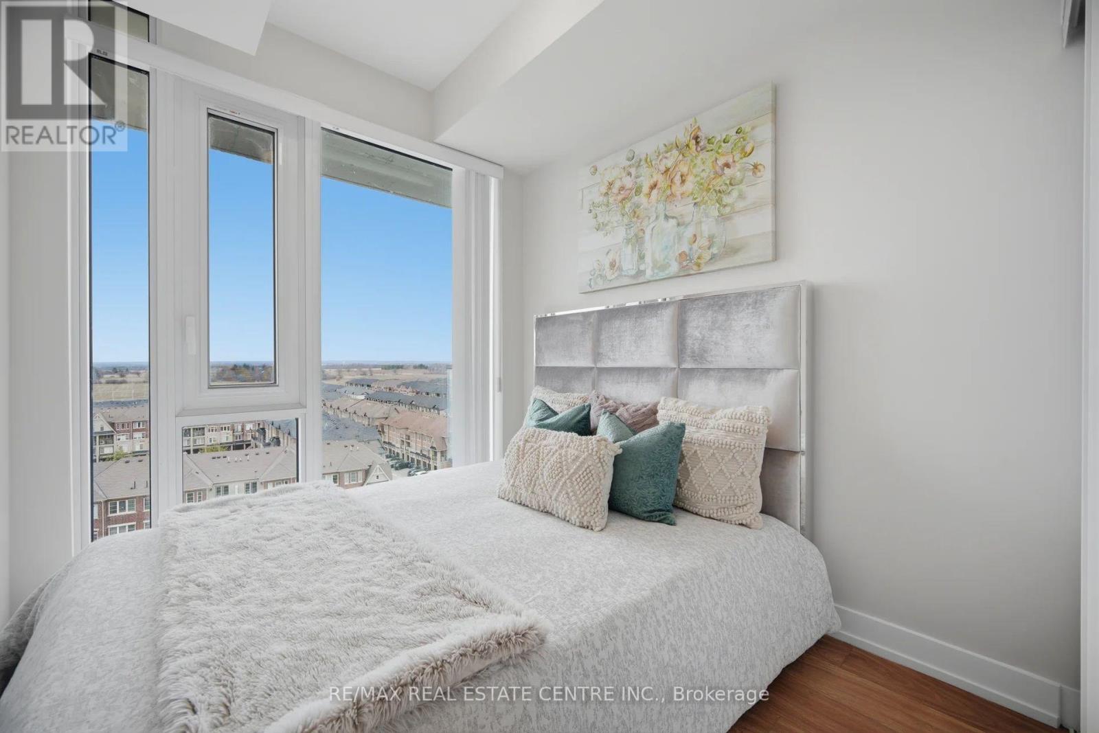 901 - 215 Veterans Drive, Brampton, Ontario  L7A 5L6 - Photo 15 - W13021294