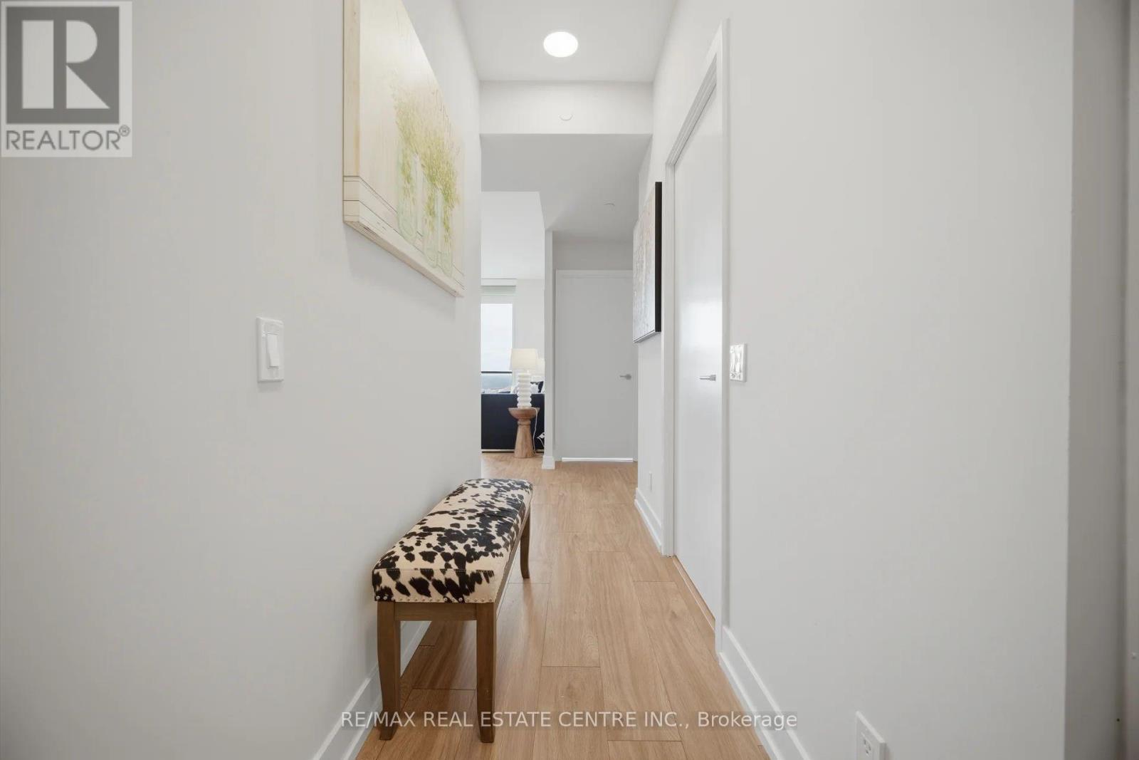 901 - 215 Veterans Drive, Brampton, Ontario  L7A 5L6 - Photo 3 - W13021294