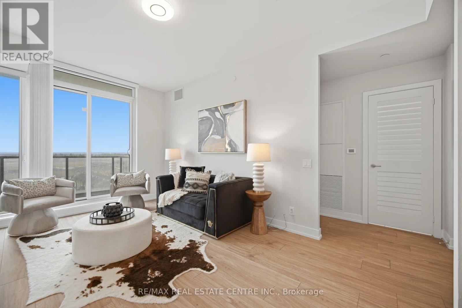 901 - 215 Veterans Drive, Brampton, Ontario  L7A 5L6 - Photo 6 - W13021294