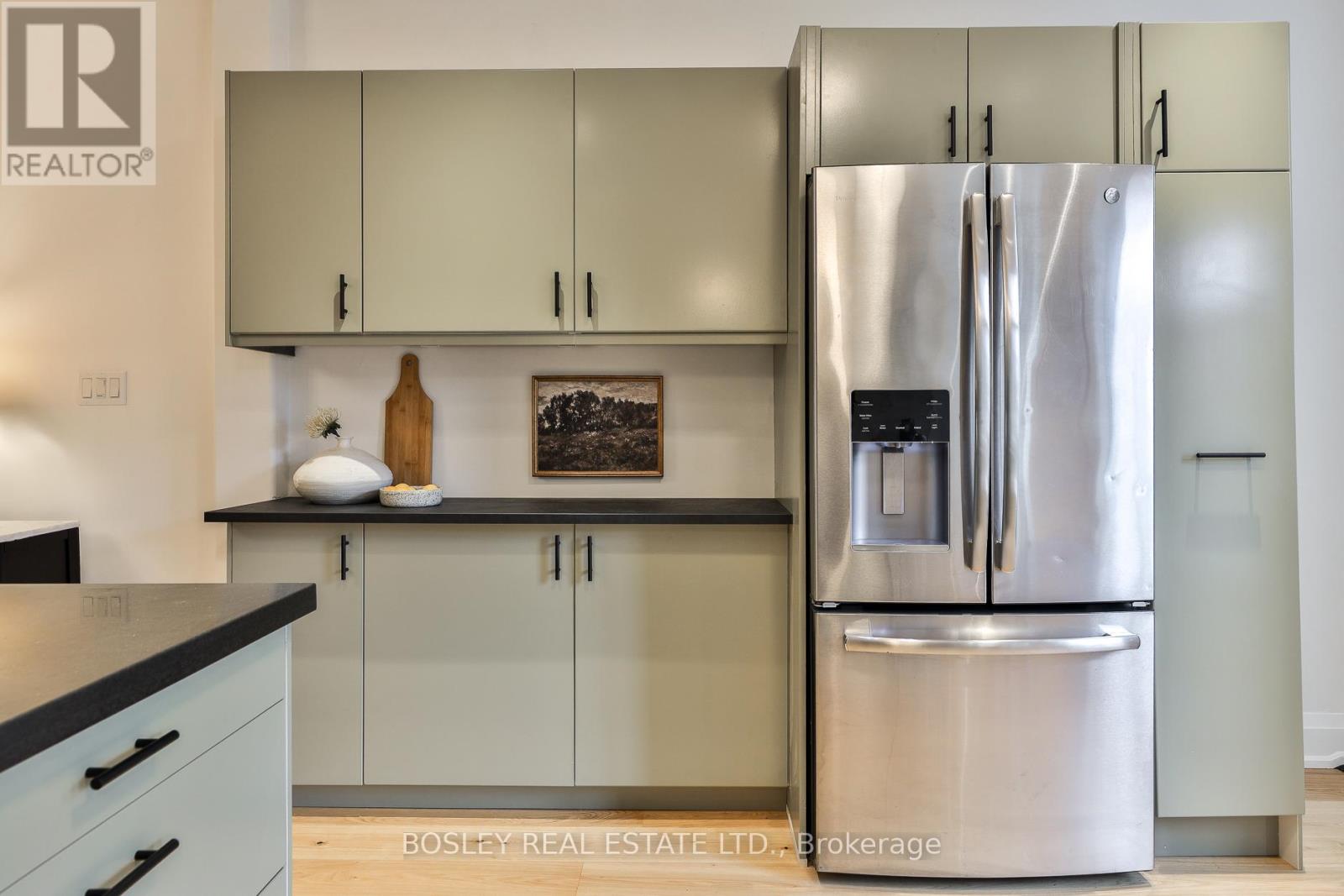 19 Fern Avenue, Toronto, Ontario  M6R 1J9 - Photo 19 - W13021296