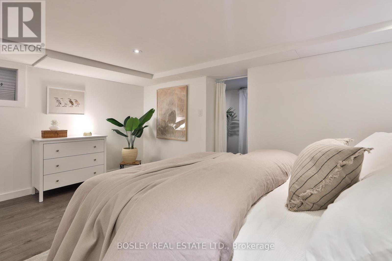 19 Fern Avenue, Toronto, Ontario  M6R 1J9 - Photo 43 - W13021296