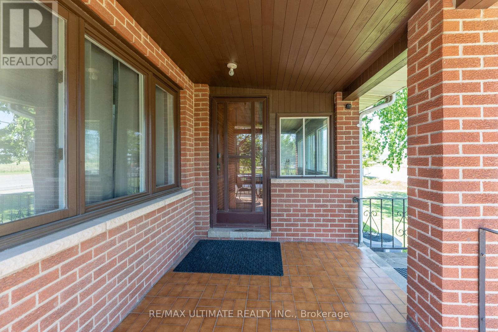 4026 Ebenezer Road, Brampton, Ontario  L6P 0S1 - Photo 10 - W13021304