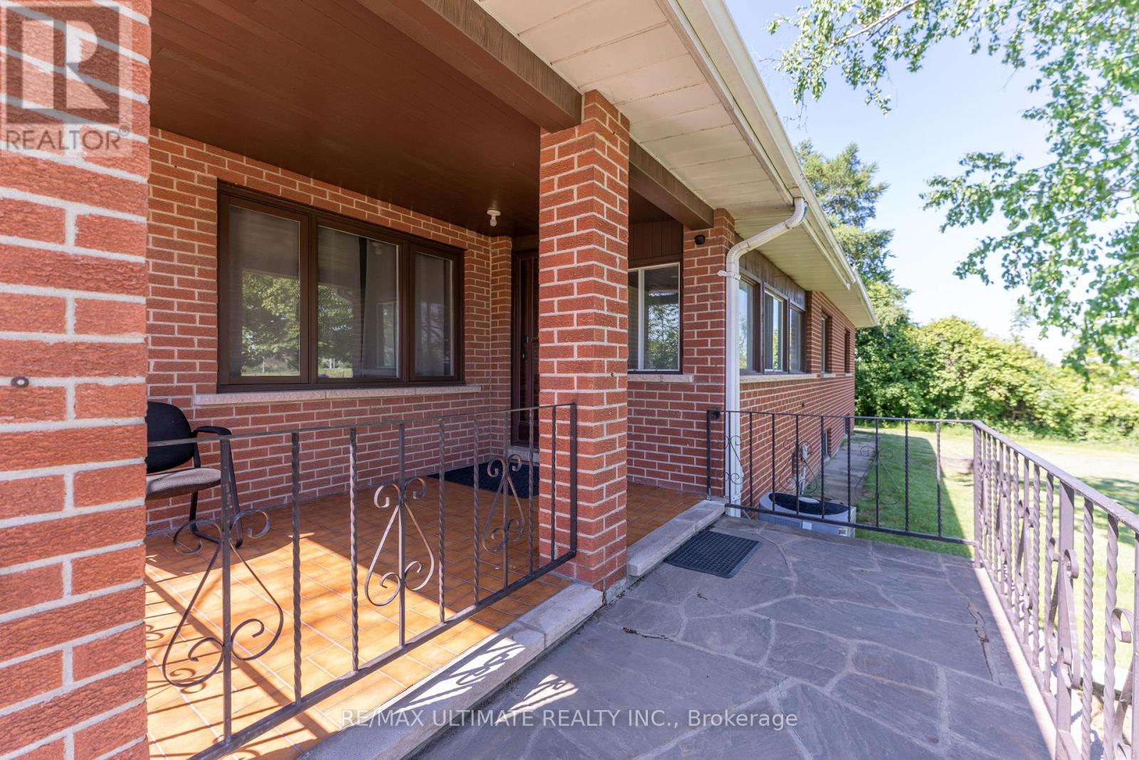 4026 Ebenezer Road, Brampton, Ontario  L6P 0S1 - Photo 11 - W13021304