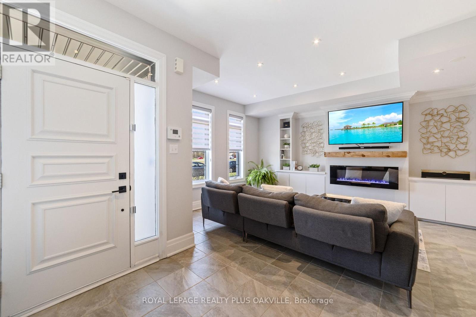 2275 Khalsa Gate, Oakville, Ontario  L6M 1P4 - Photo 3 - W13021330