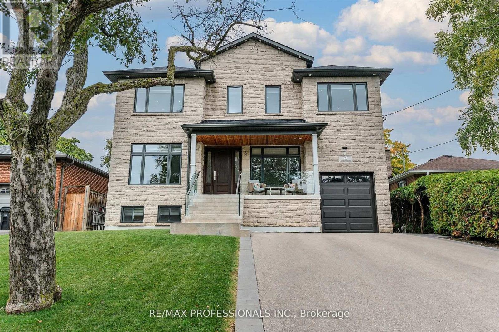 4 Dunrobin Drive, Toronto, Ontario  M9B 2S9 - Photo 14 - W13021358