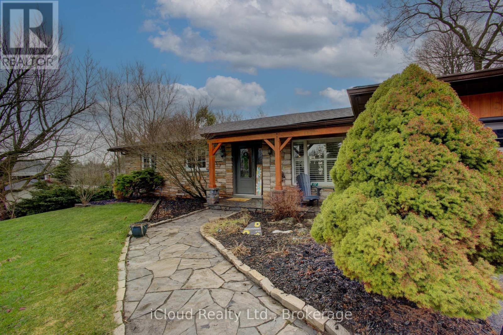 17 Agnes Street, Caledon, Ontario  L7K 0C6 - Photo 11 - W13021378