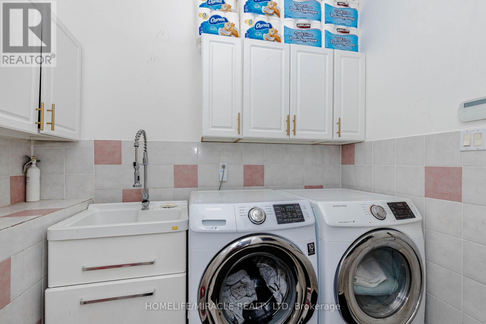 3339 Crompton Crescent, Mississauga, Ontario  L5B 4C7 - Photo 19 - W13021386