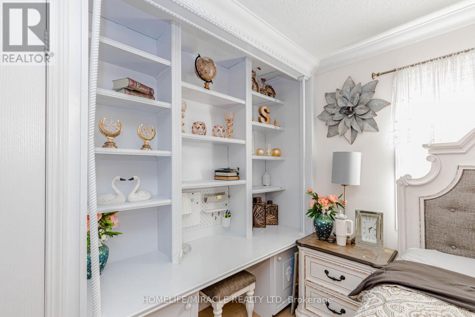 3339 Crompton Crescent, Mississauga, Ontario  L5B 4C7 - Photo 30 - W13021386