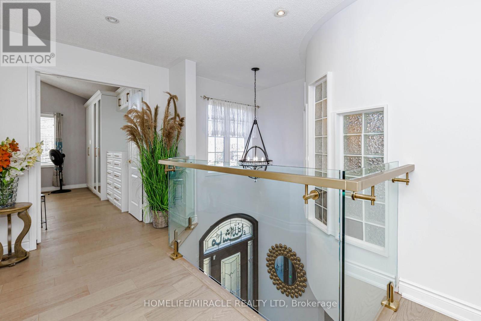 3339 Crompton Crescent, Mississauga, Ontario  L5B 4C7 - Photo 33 - W13021386