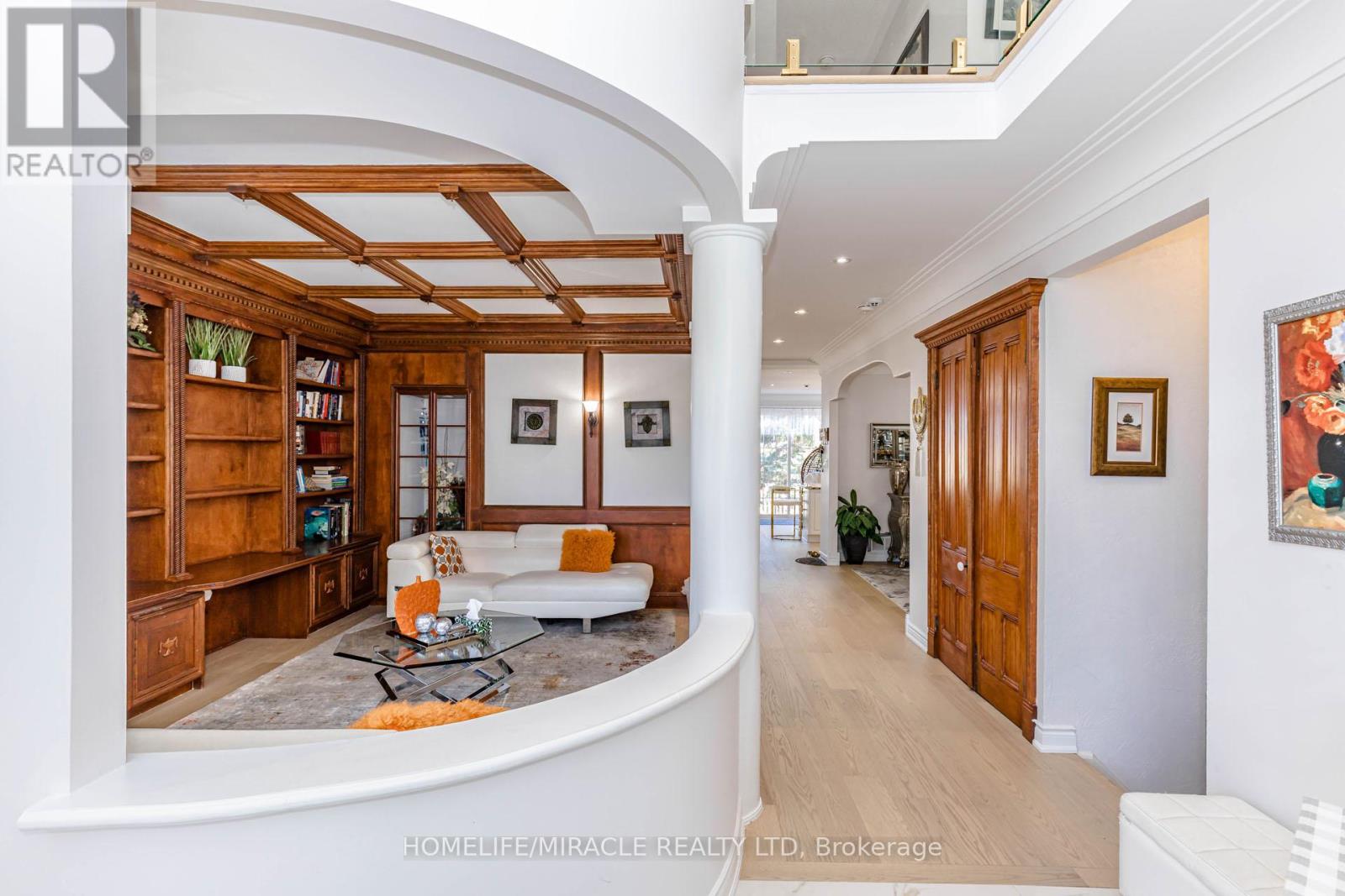 3339 Crompton Crescent, Mississauga, Ontario  L5B 4C7 - Photo 4 - W13021386