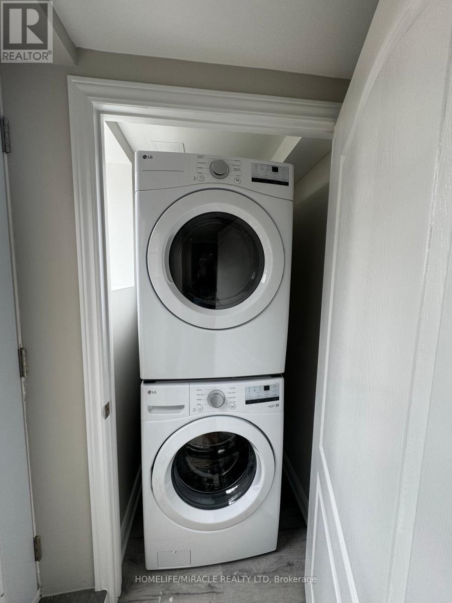 3339 Crompton Crescent, Mississauga, Ontario  L5B 4C7 - Photo 47 - W13021386