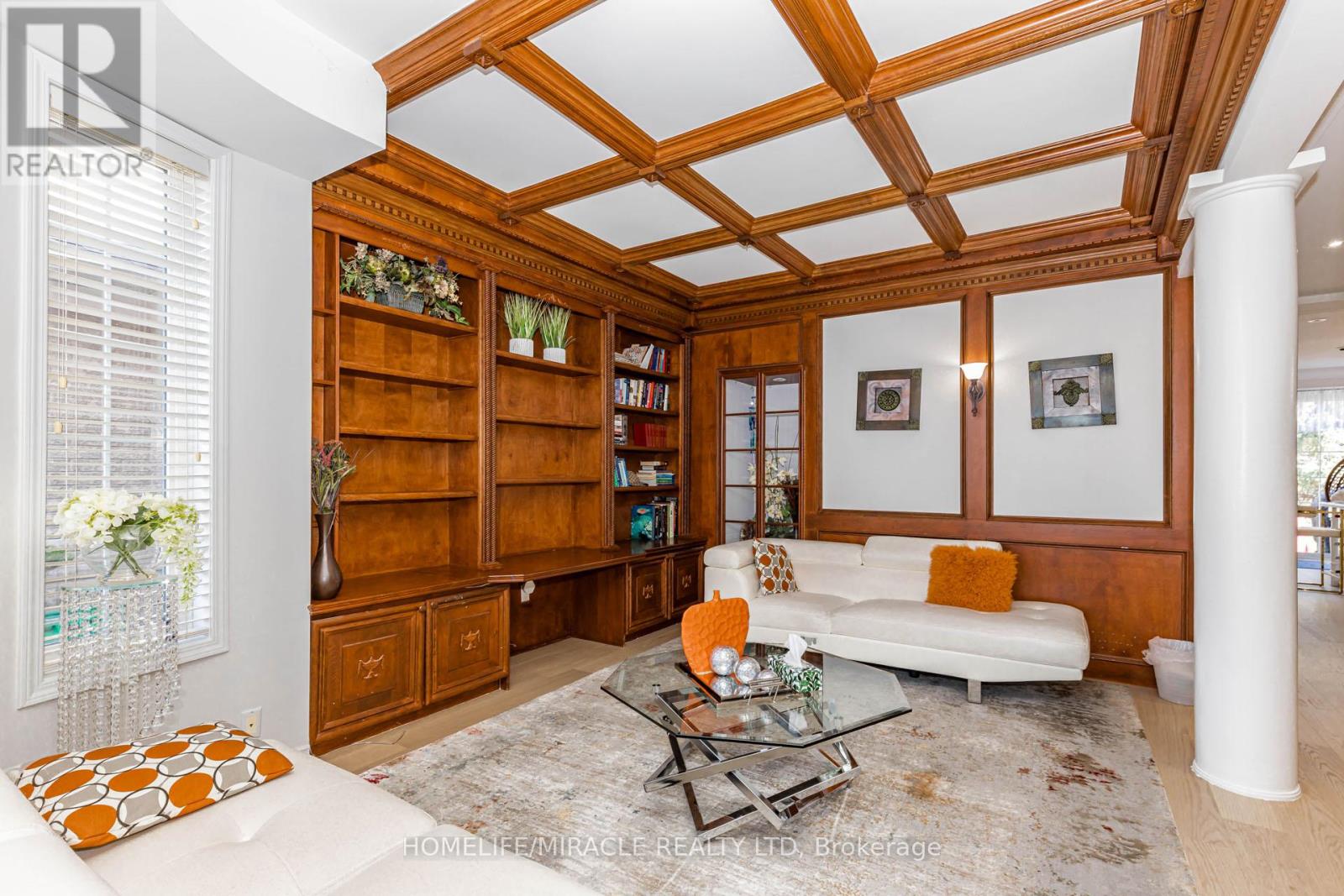 3339 Crompton Crescent, Mississauga, Ontario  L5B 4C7 - Photo 5 - W13021386