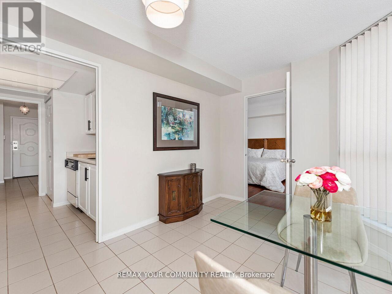 801 - 1155 Bough Beeches Boulevard, Mississauga, Ontario  L4W 4N2 - Photo 27 - W13021400