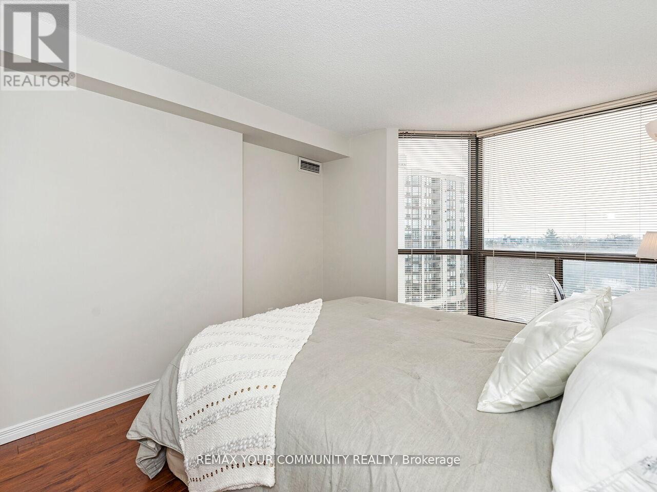 801 - 1155 Bough Beeches Boulevard, Mississauga, Ontario  L4W 4N2 - Photo 29 - W13021400