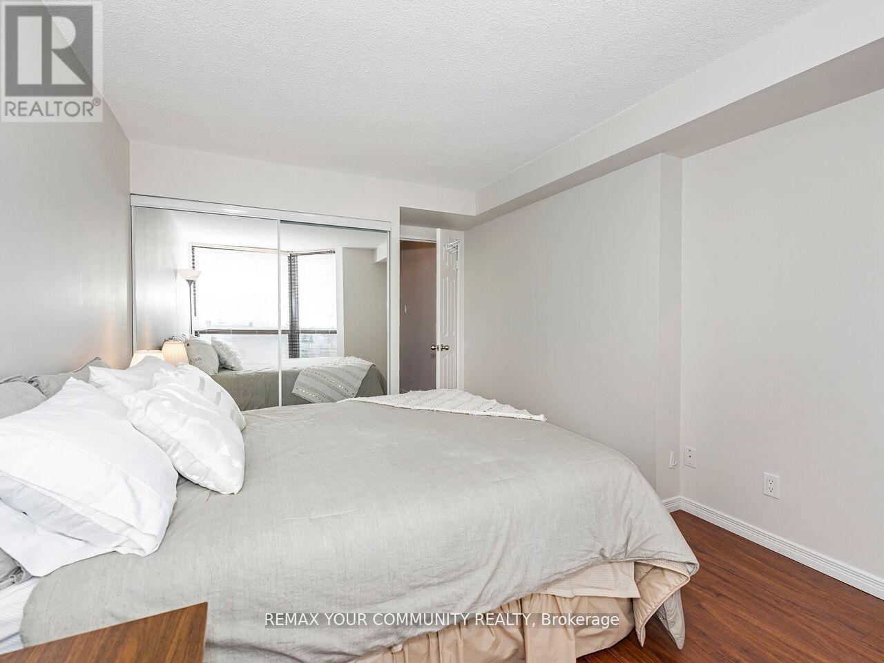 801 - 1155 Bough Beeches Boulevard, Mississauga, Ontario  L4W 4N2 - Photo 31 - W13021400