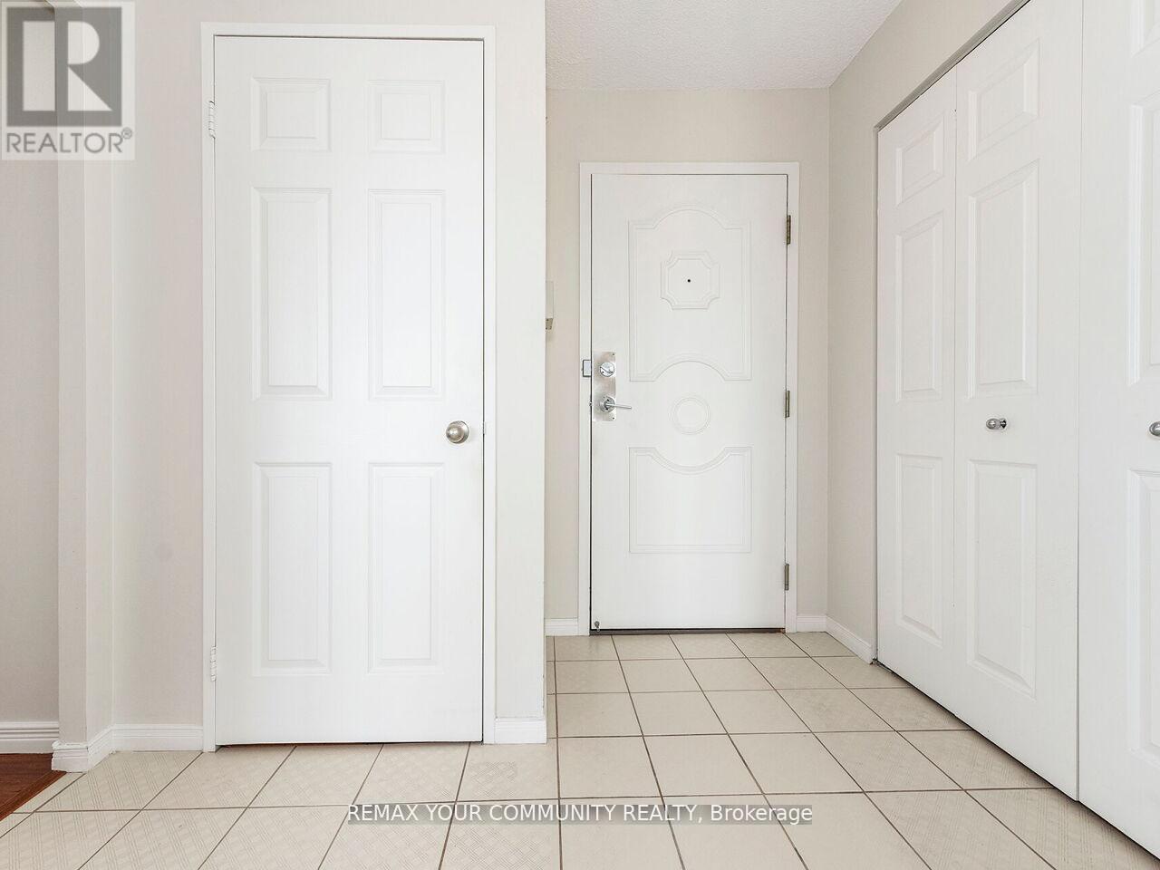 801 - 1155 Bough Beeches Boulevard, Mississauga, Ontario  L4W 4N2 - Photo 4 - W13021400