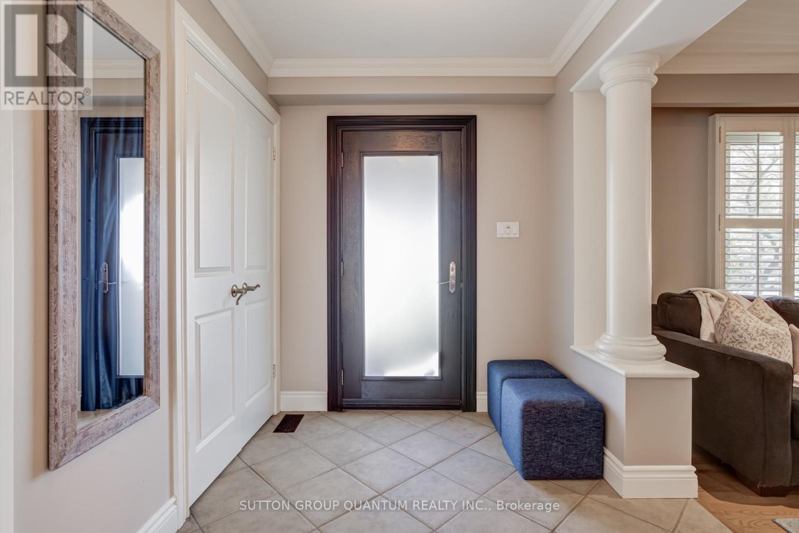 1166 Geran Crescent, Mississauga, Ontario  L5H 3R5 - Photo 5 - W13021416