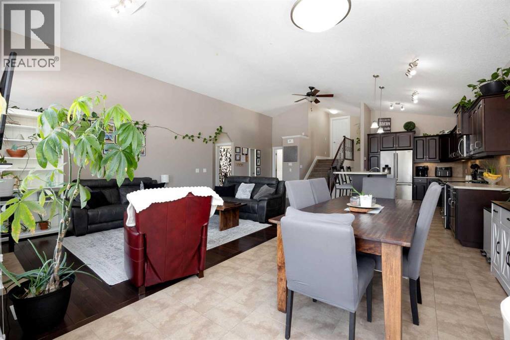 349 Walnut Crescent, Fort Mcmurray, Alberta  T9K 0W3 - Photo 10 - A2303134