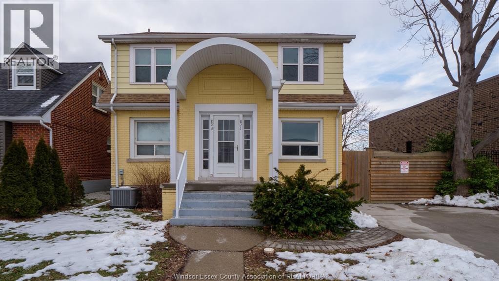 821-823 Villaire, Windsor, Ontario  N9S 2J3 - Photo 2 - 26008651