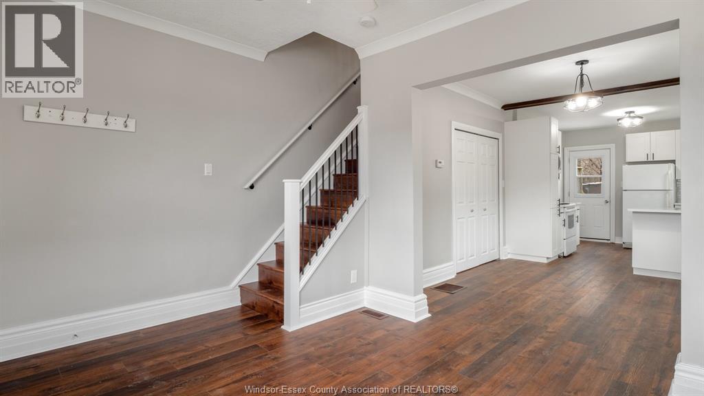 821-823 Villaire, Windsor, Ontario  N9S 2J3 - Photo 6 - 26008651