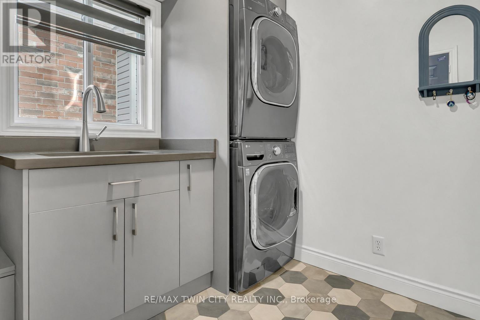 361 Red Osier Road, Waterloo, Ontario  N2V 2V8 - Photo 18 - X13021210