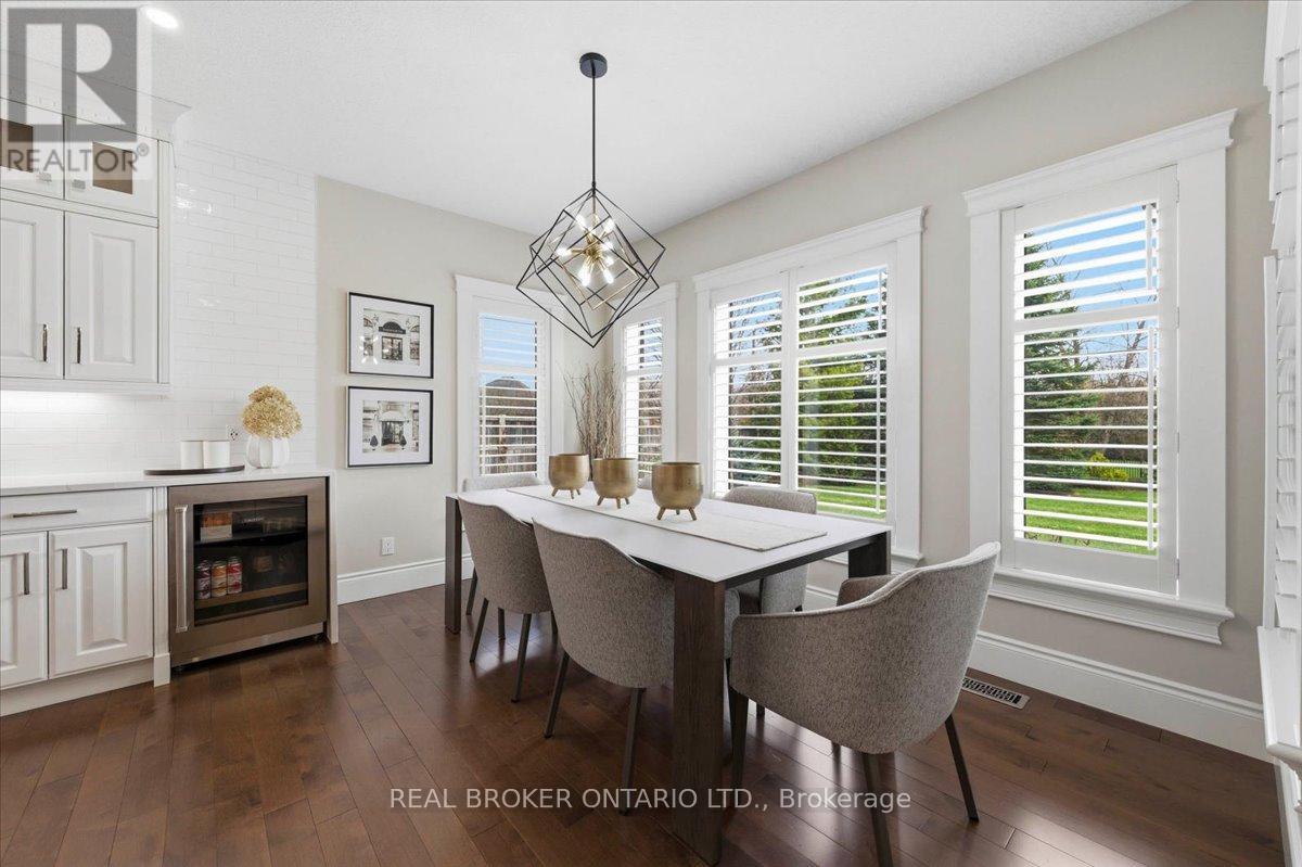 945 Riverstone Court, Kitchener, Ontario  N2P 0A3 - Photo 12 - X13021250