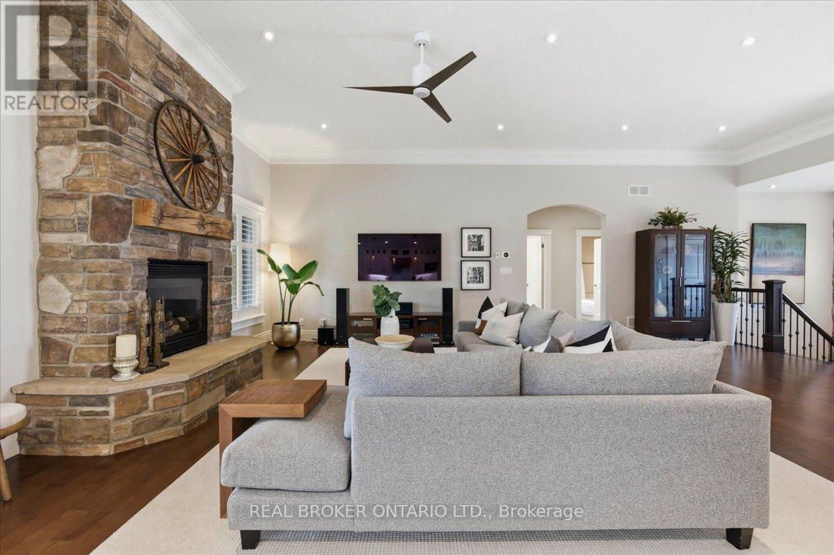 945 Riverstone Court, Kitchener, Ontario  N2P 0A3 - Photo 18 - X13021250