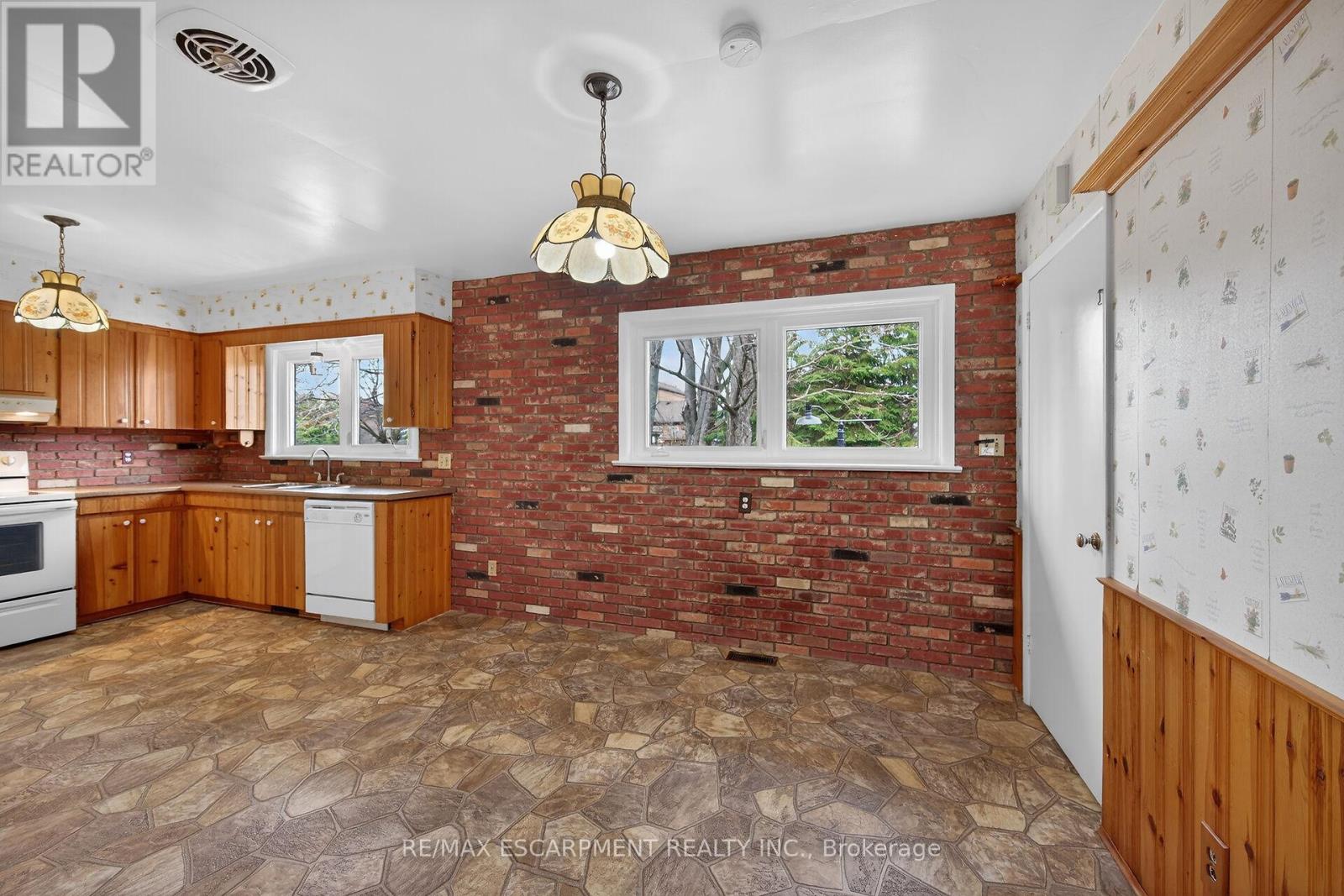 156 Chesley Street, Hamilton, Ontario  L9C 3W3 - Photo 6 - X13021252