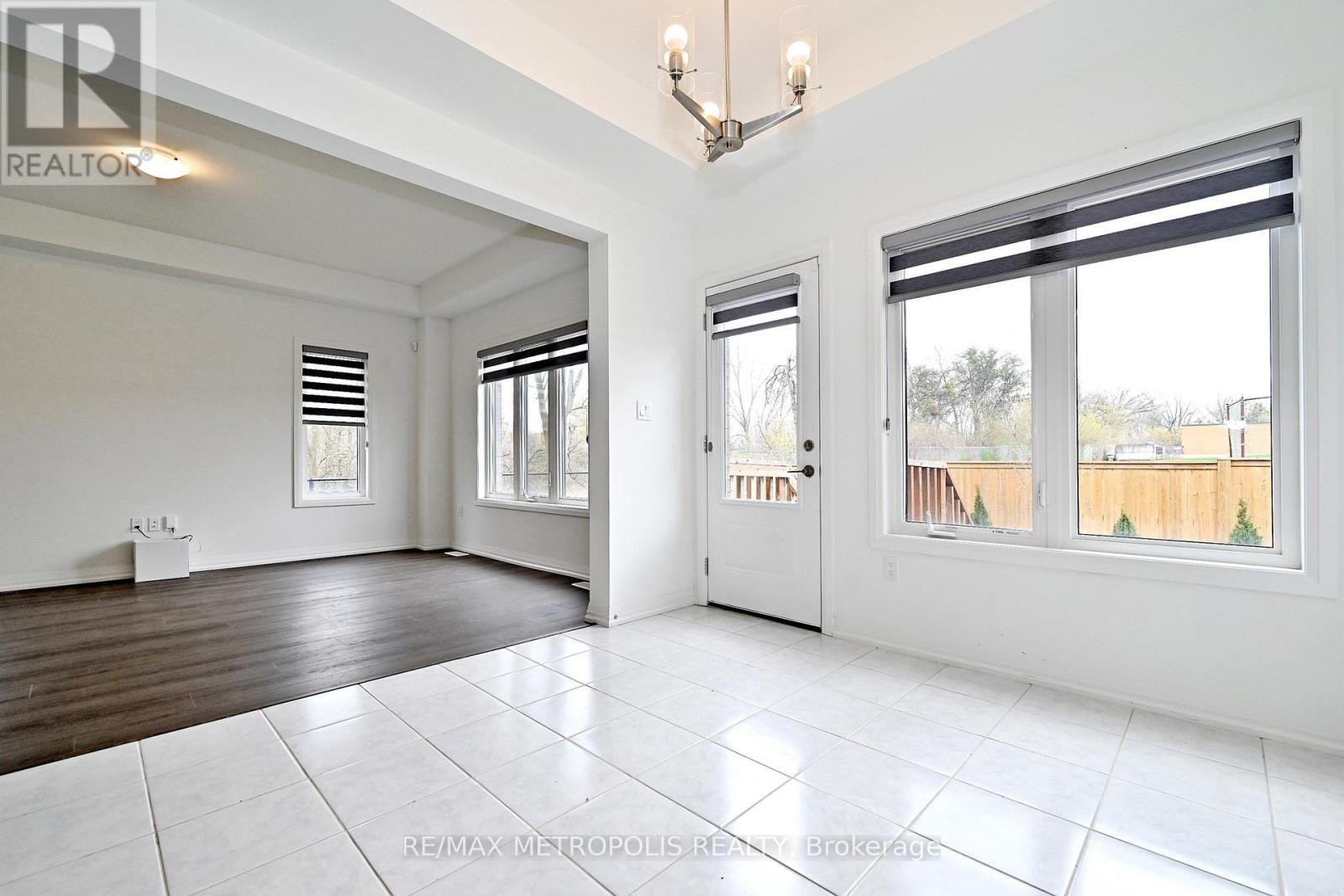 104 - 4552 Portage Road, Niagara Falls, Ontario  L2E 6A8 - Photo 15 - X13021284