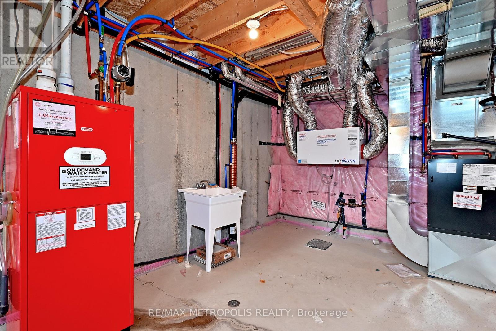 104 - 4552 Portage Road, Niagara Falls, Ontario  L2E 6A8 - Photo 45 - X13021284