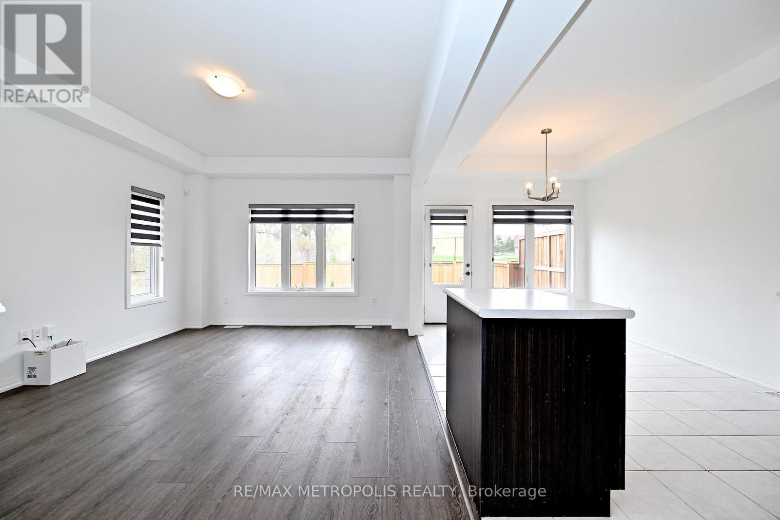 104 - 4552 Portage Road, Niagara Falls, Ontario  L2E 6A8 - Photo 5 - X13021284