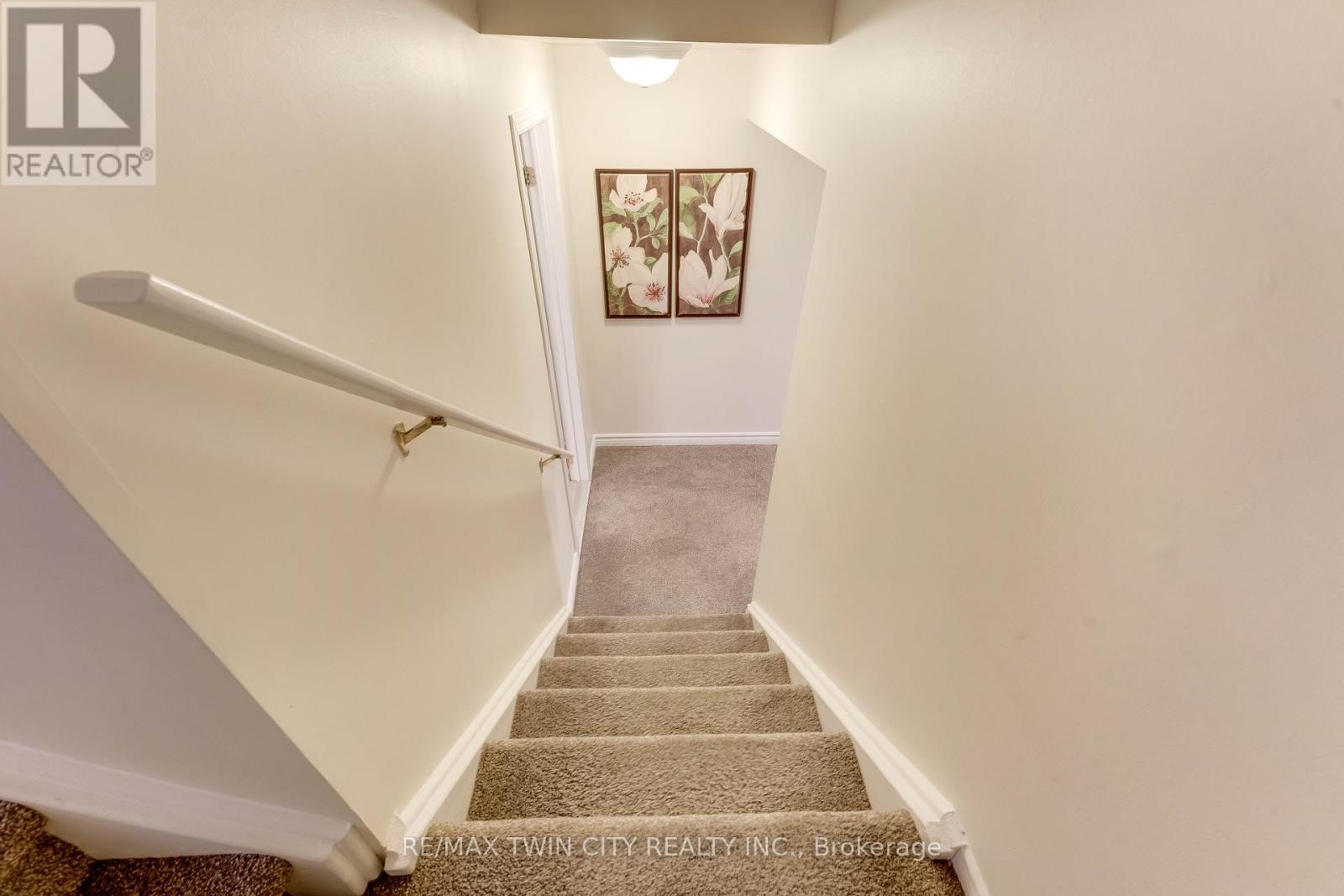 109 Ashberry Place, Waterloo, Ontario  N2T 1G8 - Photo 36 - X13021402