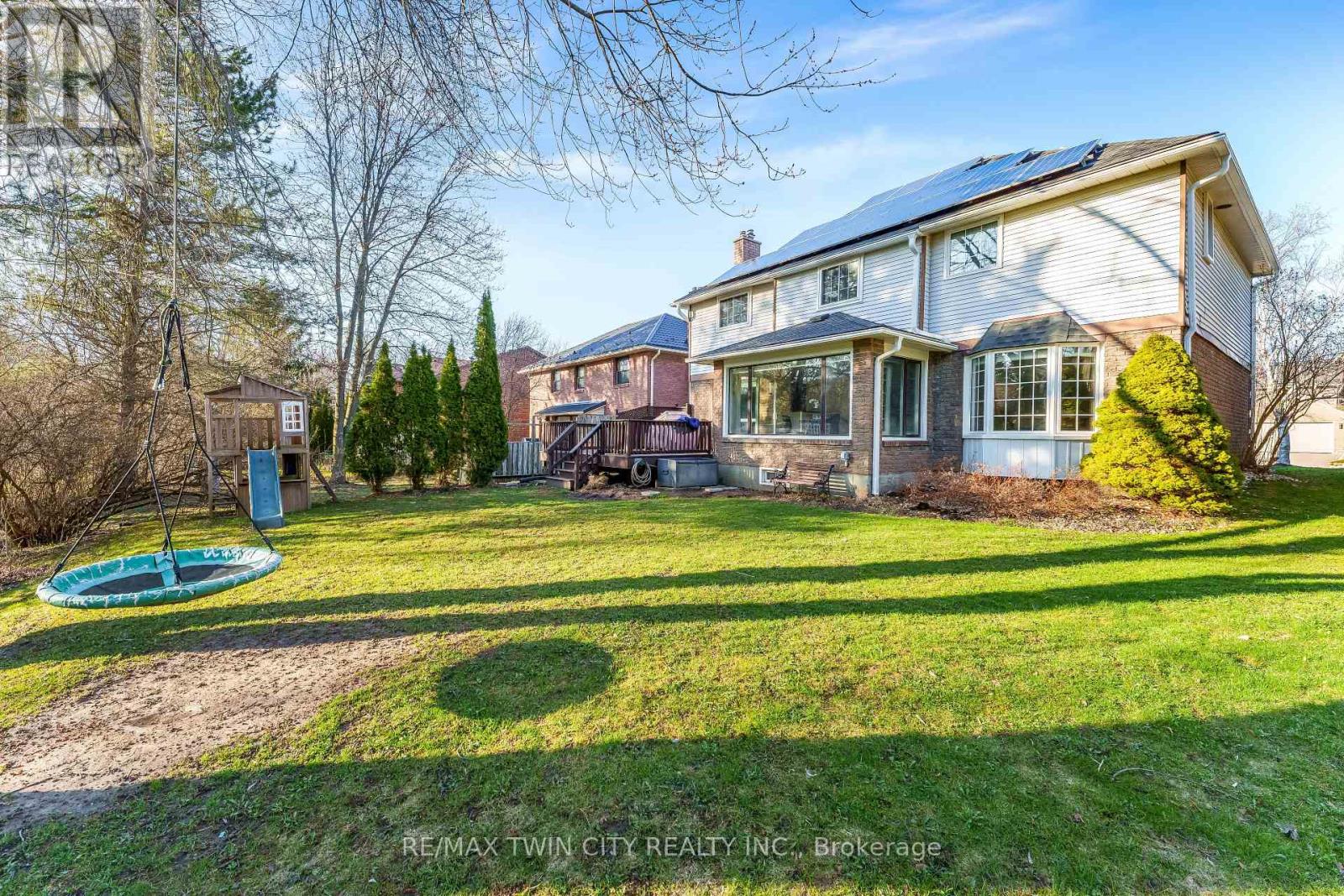 109 Ashberry Place, Waterloo, Ontario  N2T 1G8 - Photo 45 - X13021402