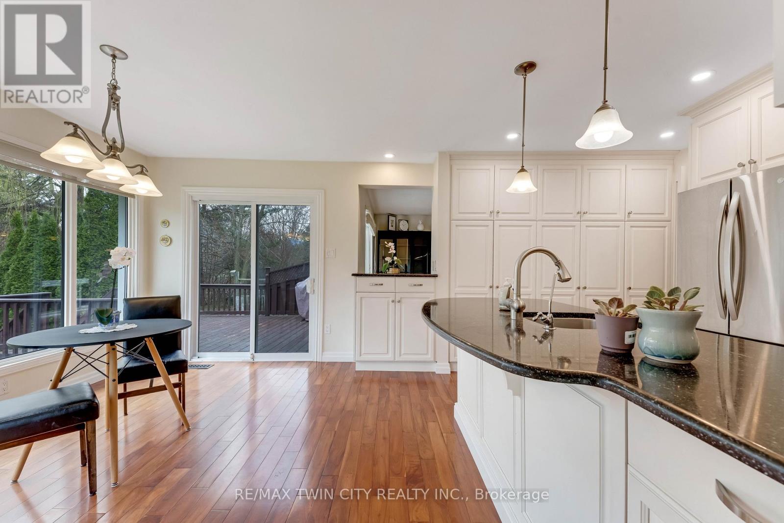 109 Ashberry Place, Waterloo, Ontario  N2T 1G8 - Photo 8 - X13021402