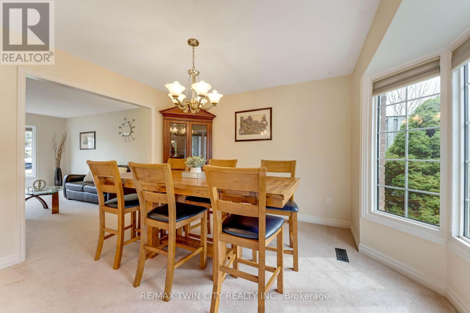 109 Ashberry Place, Waterloo, Ontario  N2T 1G8 - Photo 9 - X13021402