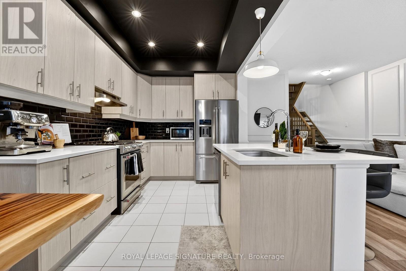 24 Cyclone Way, Fort Erie, Ontario  L0S 1B0 - Photo 9 - X13021458