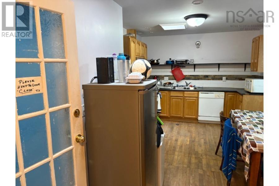 6411 6413 6415 Quinpool Road, Halifax, Nova Scotia  B3L 1A7 - Photo 19 - 202608024