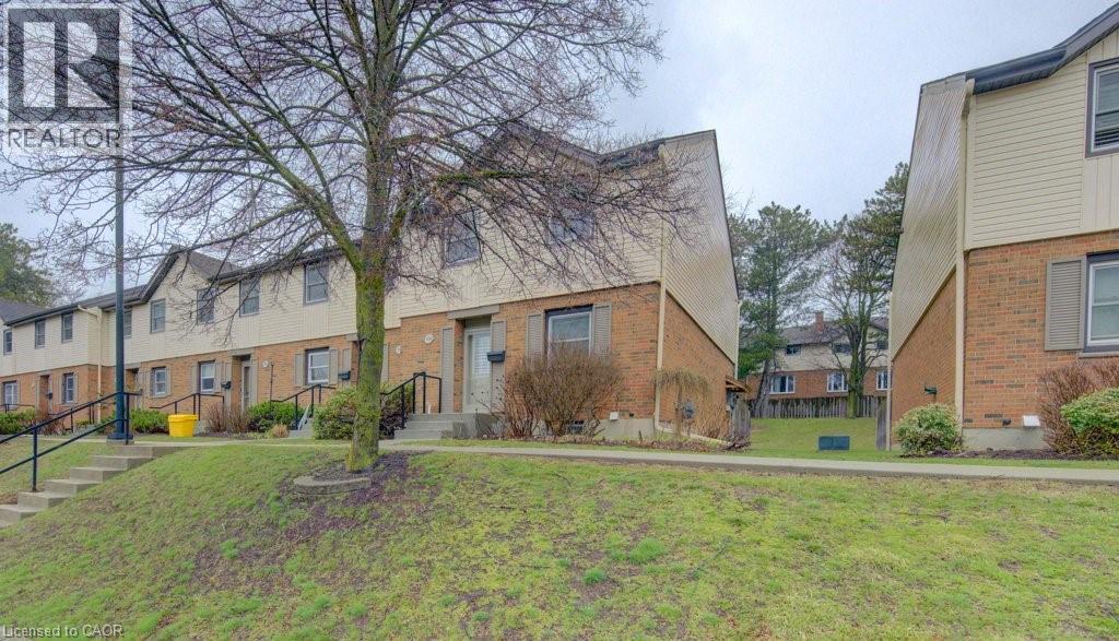 92 Mcdougall Road Unit# A, Waterloo, Ontario  N2L 5C5 - Photo 3 - 40807577